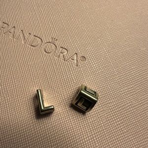 L Pandora charms sterling silver